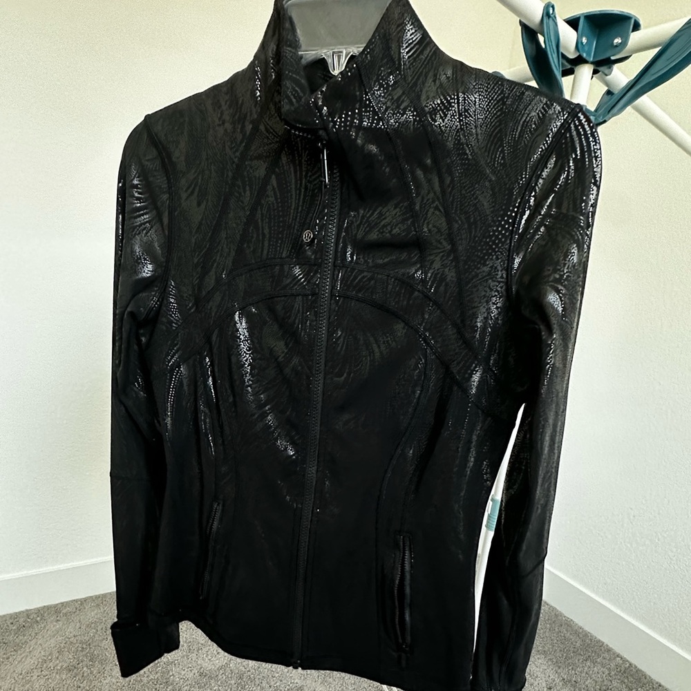 Lululemon Shiny Define Jacket